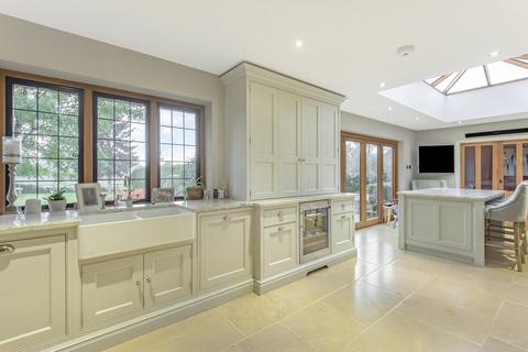 Freshfields Chalk Lane, East Horsley, Leatherhead, KT24 6TH