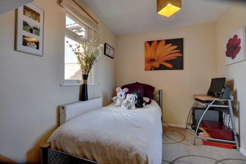 2 bedroom maisonette for sale, James Close, Marlow SL7
