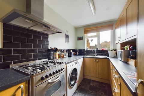 27 James Close, Marlow, SL7 1TS