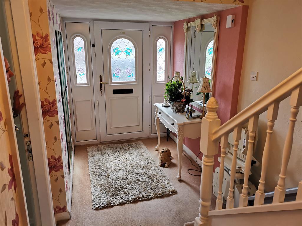 Morven Road, Sutton Coldfield, B73 6NE 4 bed detached house £1,200