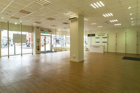 Shop to rent, High Street, Bangor, Gwynedd, LL57