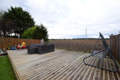 93 Fairway, Waltham, Grimsby, DN37 0NB