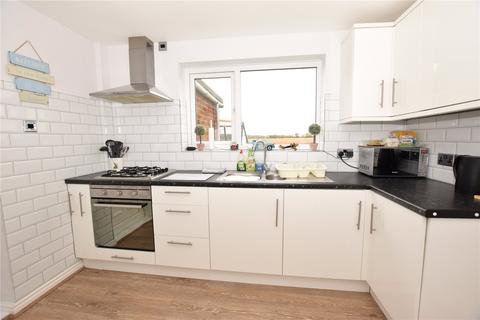 93 Fairway, Waltham, Grimsby, DN37 0NB