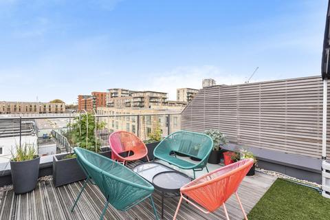 9 Armstrong Close, London, SE3 9BT