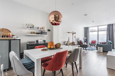 9 Armstrong Close, London, SE3 9BT
