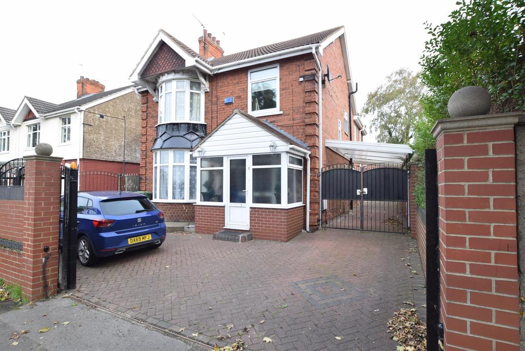 Avenue Vivian, Scunthorpe, DN15 8JE 6 bed detached house £250,000