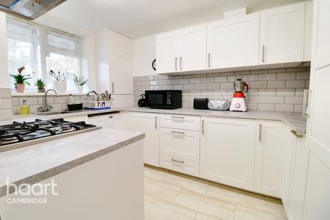 17 Atkins Close, Cambridge, CB4 2NW