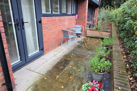4, Liston House Cromwell Gardens, Marlow, SL7 1BY