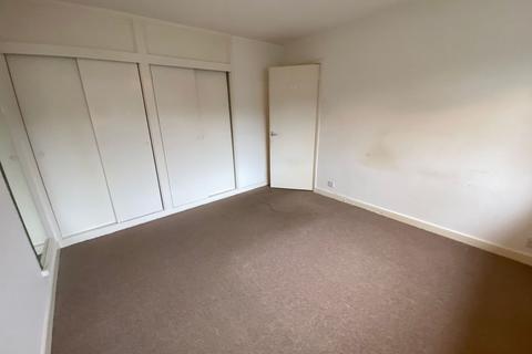 8 Conifer Rise, Northampton, NN3 3JY