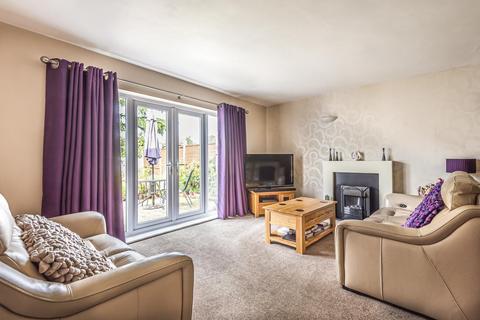 38 Coppermill Road, Wraysbury, Staines-upon-thames, TW19 5NT