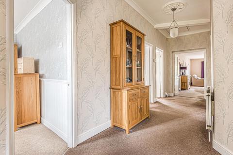 38 Coppermill Road, Wraysbury, Staines-upon-thames, TW19 5NT