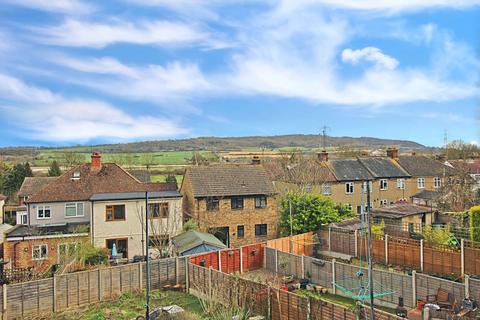 33 Kent Road, Halling, Rochester, ME2 1AR