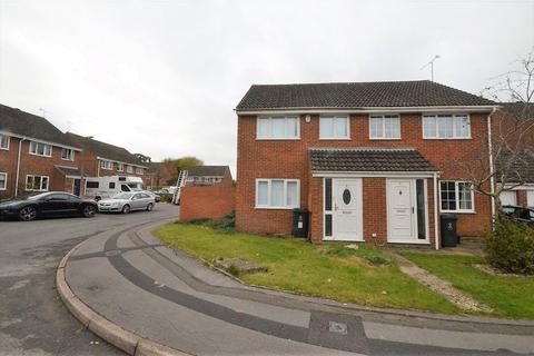 8 Leslie Close, Freshbrook, Swindon, SN5 8QT