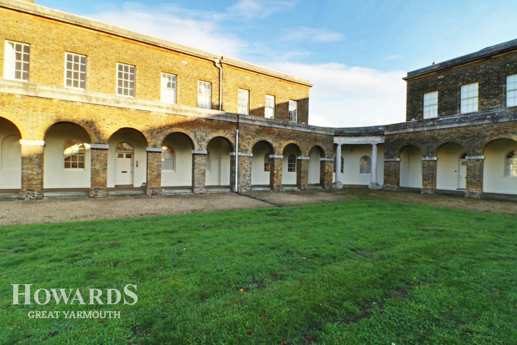 Royal Naval Hospital, Great Yarmouth 3 bed apartment £260,000