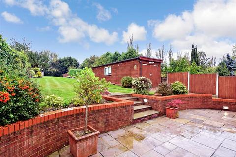 11 Wellfields, Loughton, IG10 1PB