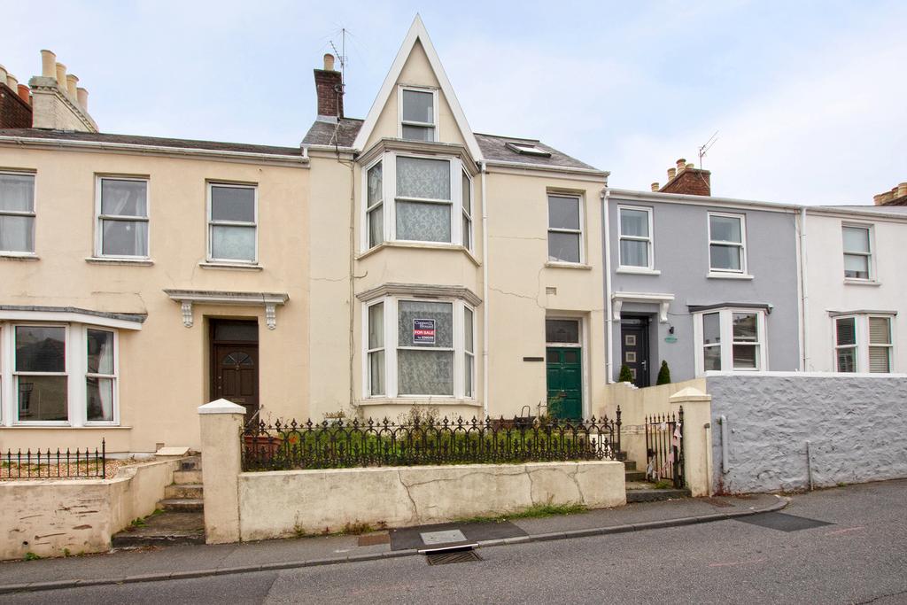 Les Croutes, St Peter Port, Guernsey, GY1 5 bed property with land £