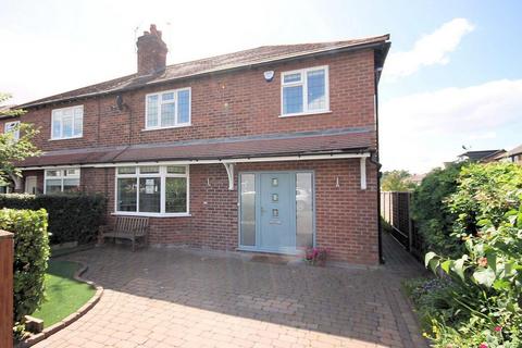 4 bedroom semi-detached house to rent, Acacia Avenue, Knutsford