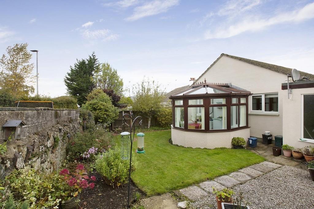 St. Johns Close, Bovey Tracey 2 bed detached bungalow £325,000