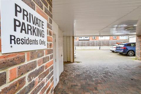 2 bedroom flat for sale, Annison Street, Tonbridge, Kent