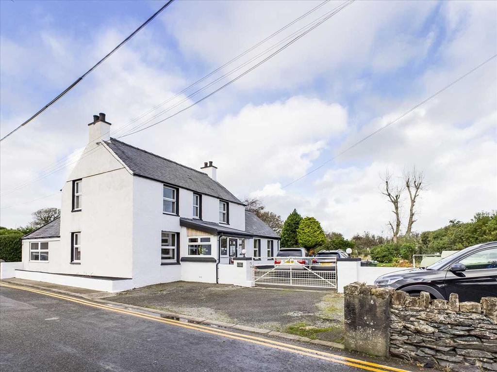 Siop Garregwen, Dwyran 4 bed detached house £365,000