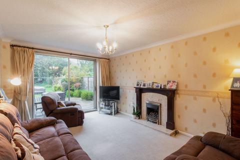 14 Beaminster Road, Solihull, B91 1NA