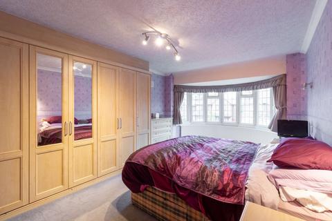 14 Beaminster Road, Solihull, B91 1NA