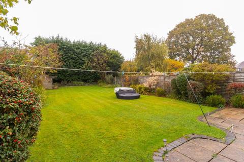 14 Beaminster Road, Solihull, B91 1NA