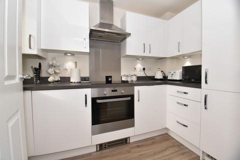 7 Barton Drive, Ashbourne, DE6 1TN