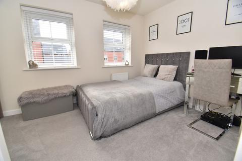7 Barton Drive, Ashbourne, DE6 1TN