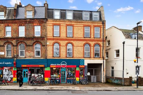 2 bedroom apartment to rent, Dalston Lane, London, E8