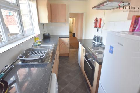 5 bedroom terraced house to rent, Cromwell Street, Arboretum