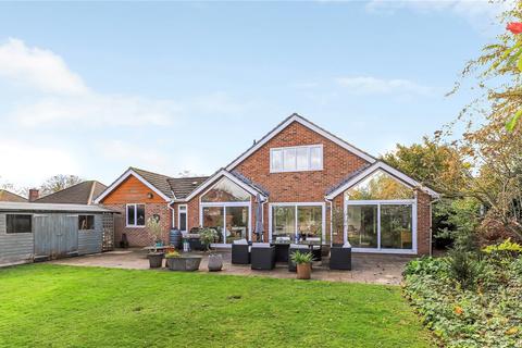 25 Downs Road, South Wonston, Winchester, SO21 3EU