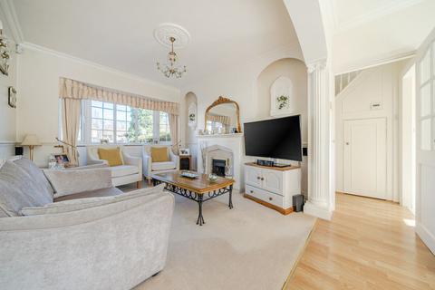 4 bedroom semi-detached house for sale, Sparrows Lane, New Eltham SE9