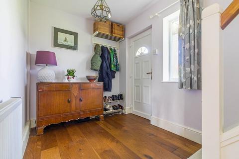 12 Barn Mead, Toot Hill, Ongar, CM5 9SE