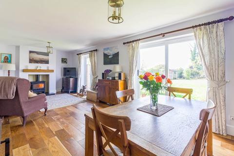 12 Barn Mead, Toot Hill, Ongar, CM5 9SE