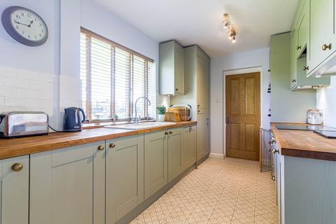 12 Barn Mead, Toot Hill, Ongar, CM5 9SE