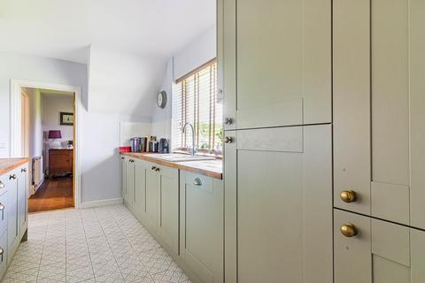 12 Barn Mead, Toot Hill, Ongar, CM5 9SE