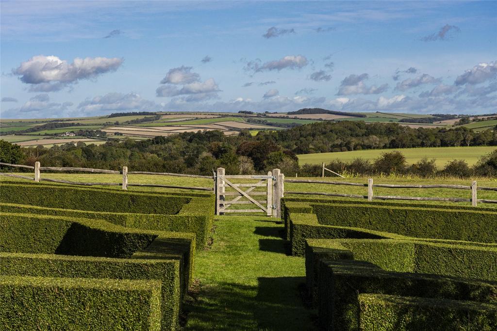 Maze Garden &amp; View