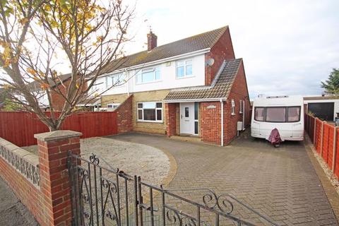 91 Manor Drive, Waltham, Grimsby, DN37 0NS