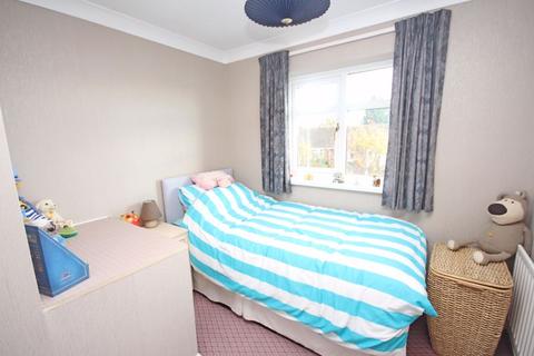 91 Manor Drive, Waltham, Grimsby, DN37 0NS