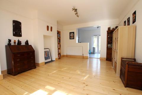 57 Whitehill Road, Crayford, Dartford, DA1 4AB