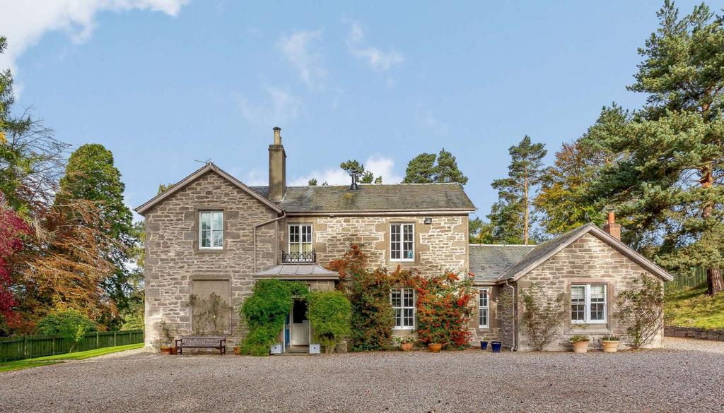 Kinnoull, Perth 7 bed detached house £695,000
