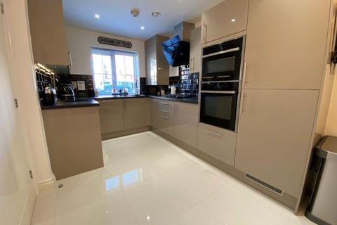 10 Hellyar Rise, Hedge End, Southampton, SO30 4DP