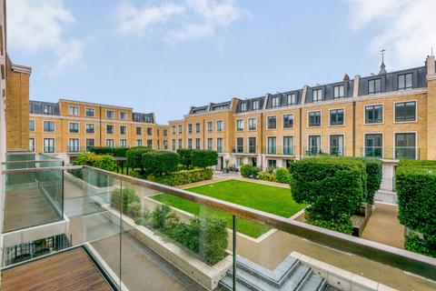 5 Rainsborough Square, London, SW6 1DQ