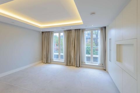 5 Rainsborough Square, London, SW6 1DQ