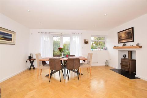 Threeways Epping Road, Roydon, Harlow, CM19 5DA