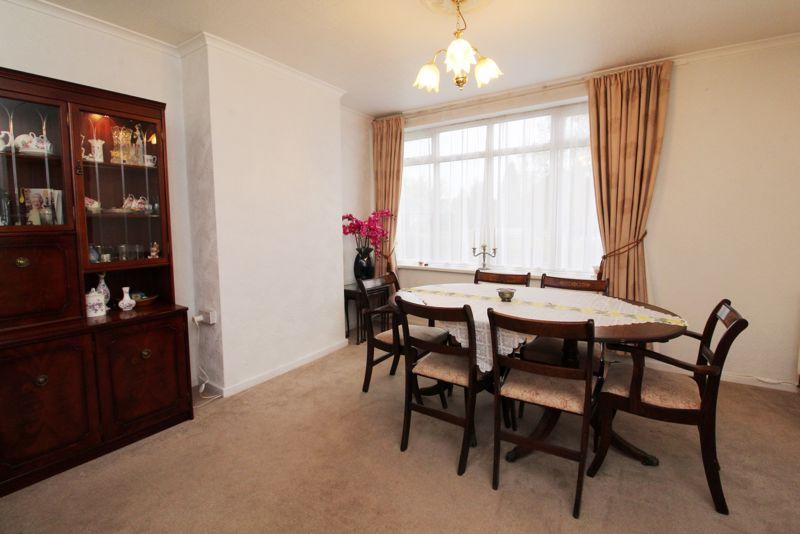 Lounge / Dining Room