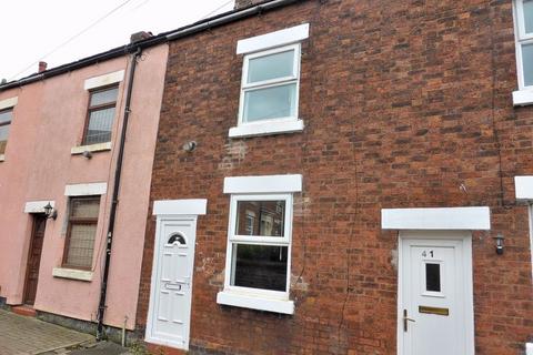 2 bedroom terraced house to rent, Britannia Street, Leek