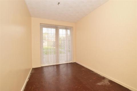 20 Wells Road, Rochester, ME2 2QW