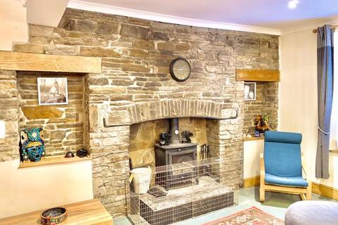 Oak House Henfaes Road, Tonna, Neath, SA11 3EZ